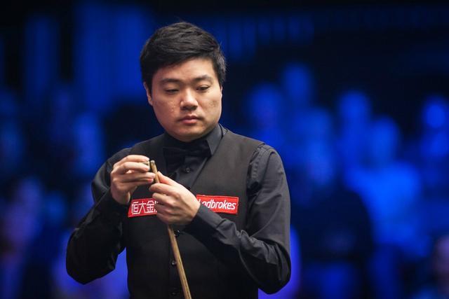 自己深厚的 自己深厚的