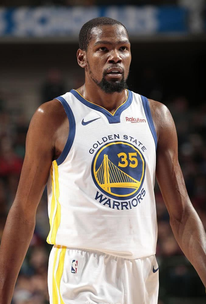 当前比分悬 当前比分悬